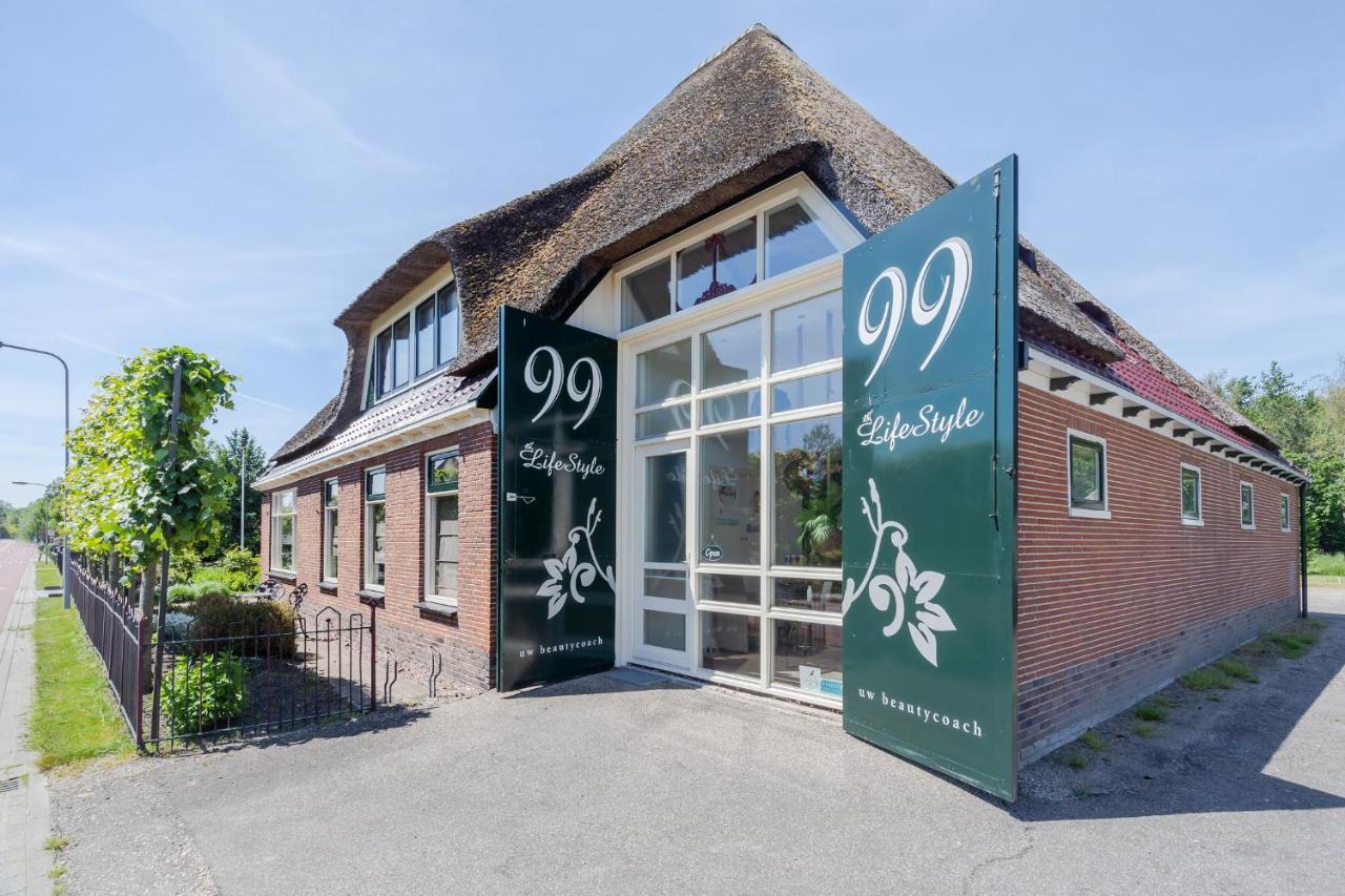 99 Lifestyle Suite Zwaag Luaran gambar